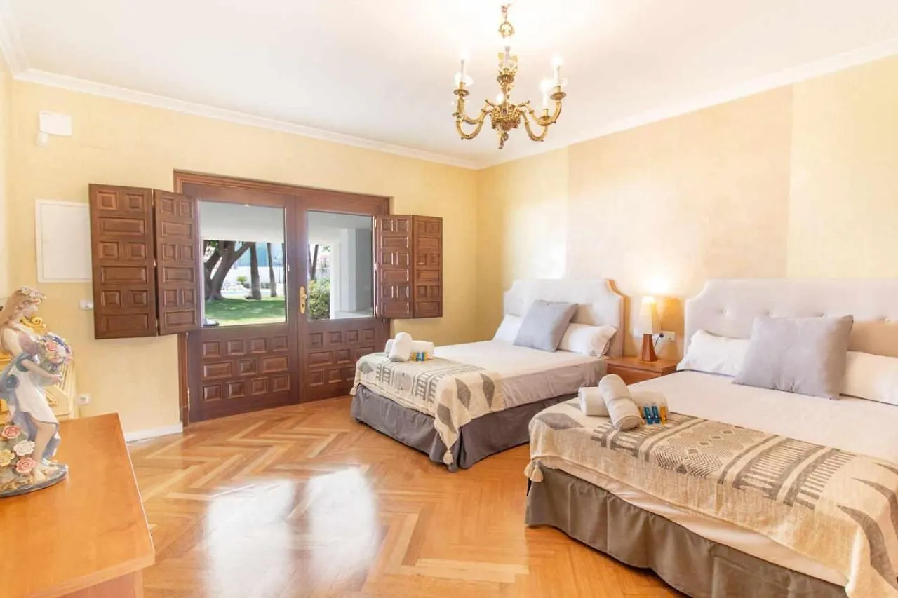 Castle Beach House Luxury Beachfront Villa Málaga