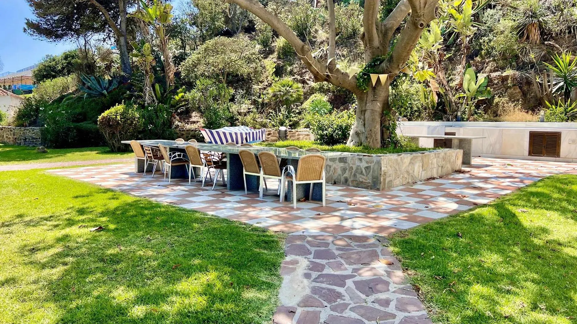 Castle Beach House Luxury Beachfront Villa Málaga